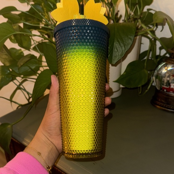 starbucks ombre studded tumbler with yellow sparkly bow topper - Picture 4 of 6